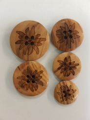 Trachtenknopf mit Blume 