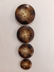 Hornknopf mit Farbverlauf 