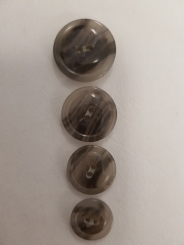 Edler Hornknopf, glänzend 