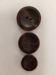 Hochweriger 2Lochknopf, matt 