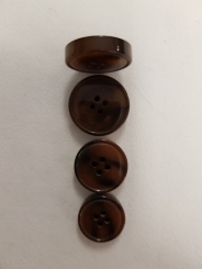 Edler Hornknopf, glänzend 