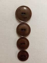 Kunststoffknopf braun 