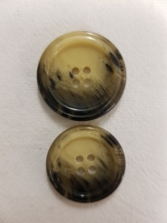 Interessanter Hornknopf 