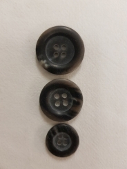 4Lochknopf, matt 