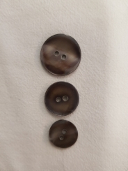 Perlmuttknopf, schwarz-violet 