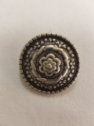 Interessanter Trachtenknopf 