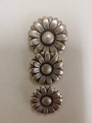 Blume als Trachtenknopf 22mm